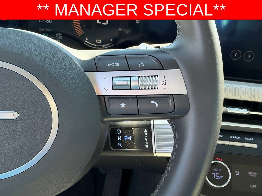 Used 2025 Hyundai Sonata SEL FWD image 19