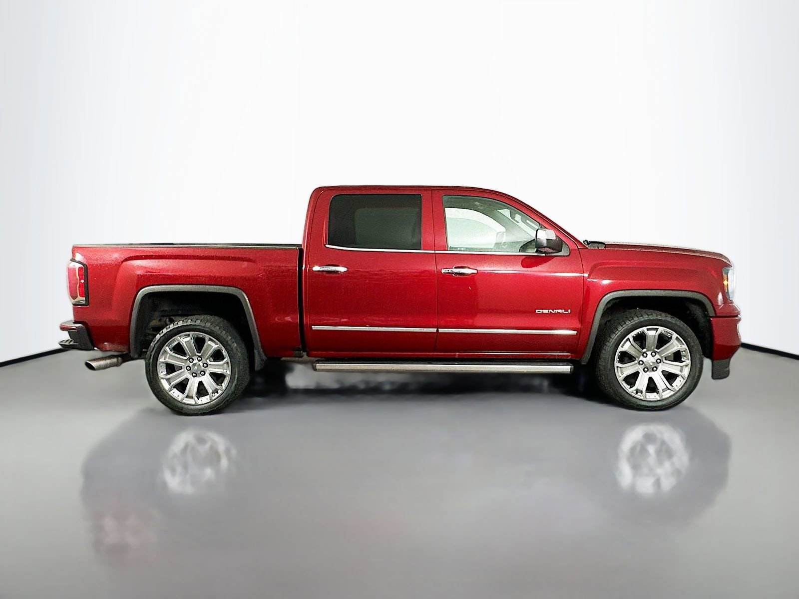 Used 2018 GMC Sierra 1500 Denali w/ Denali Ultimate Package AWD/4WD image 9