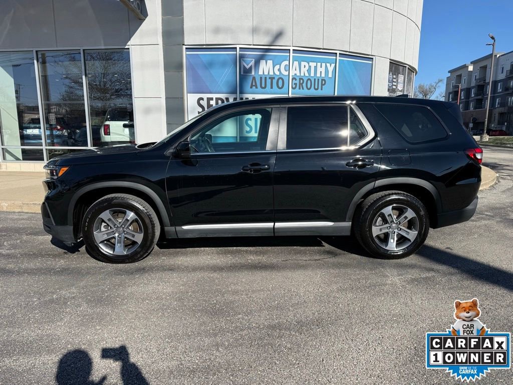 Used 2025 Honda Pilot EX-L image 2