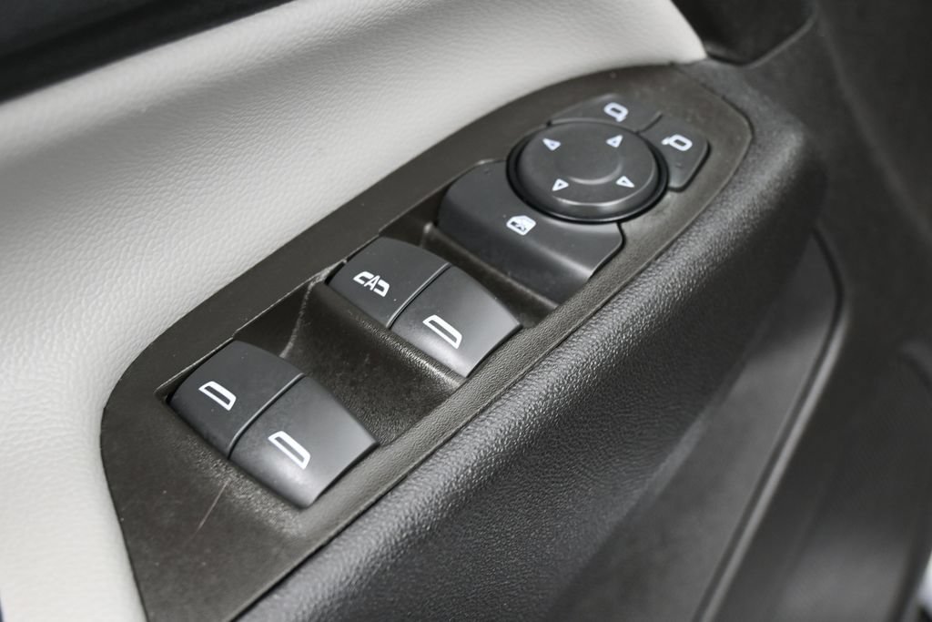 Used 2024 Chevrolet Equinox LS FWD image 13