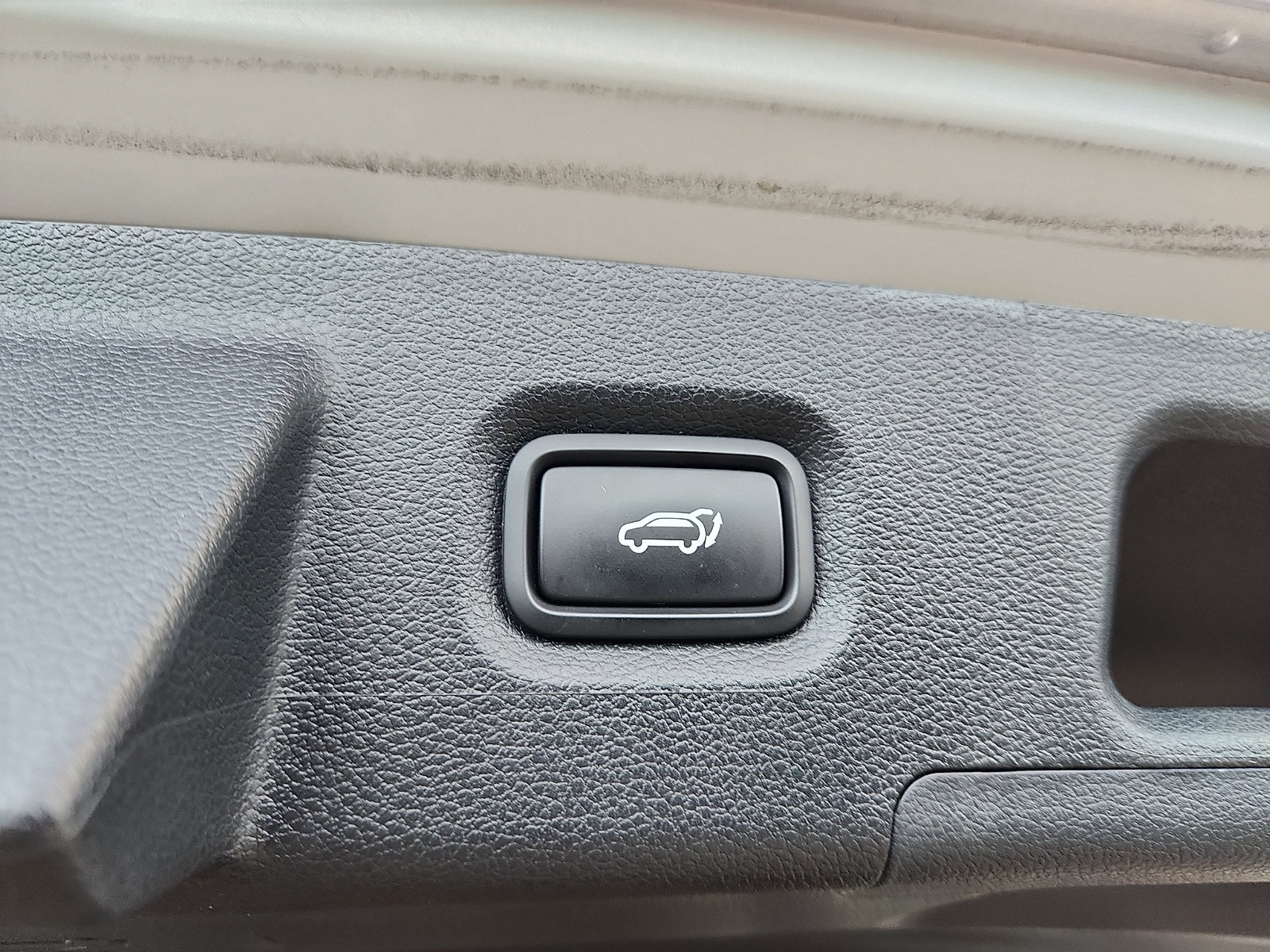 Certified 2023 Hyundai Santa Fe SEL w/ Premium Package AWD/4WD image 30