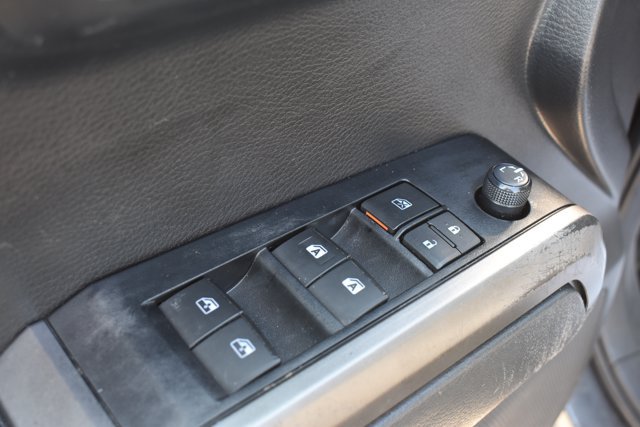 Used 2023 Toyota Tacoma SR5 RWD image 13