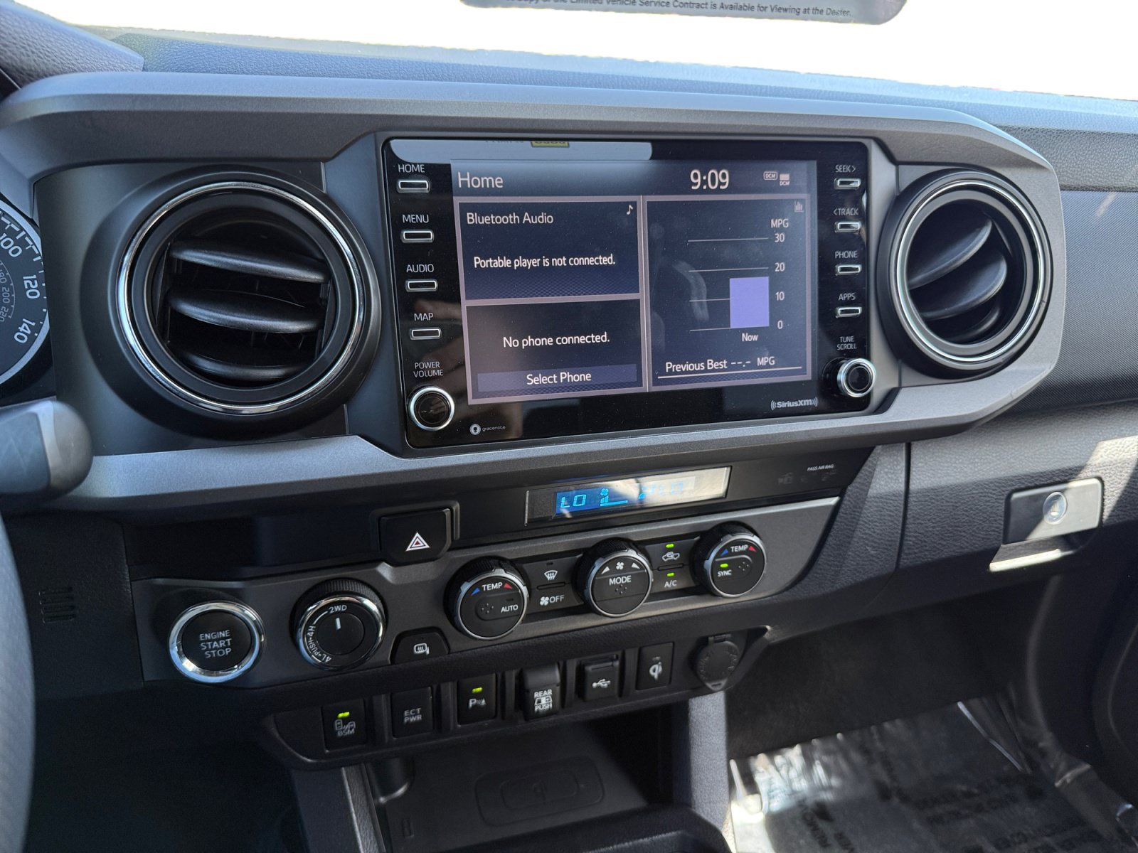 Used 2021 Toyota Tacoma TRD Off-Road w/ Technology Package AWD/4WD image 12