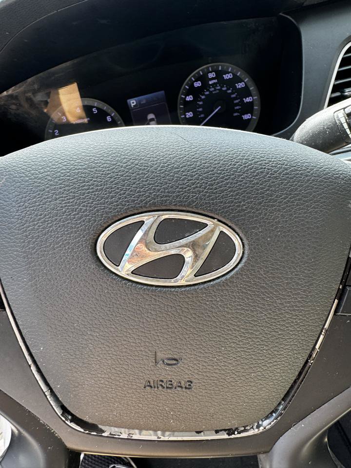 Used 2015 Hyundai Sonata SE FWD image 14