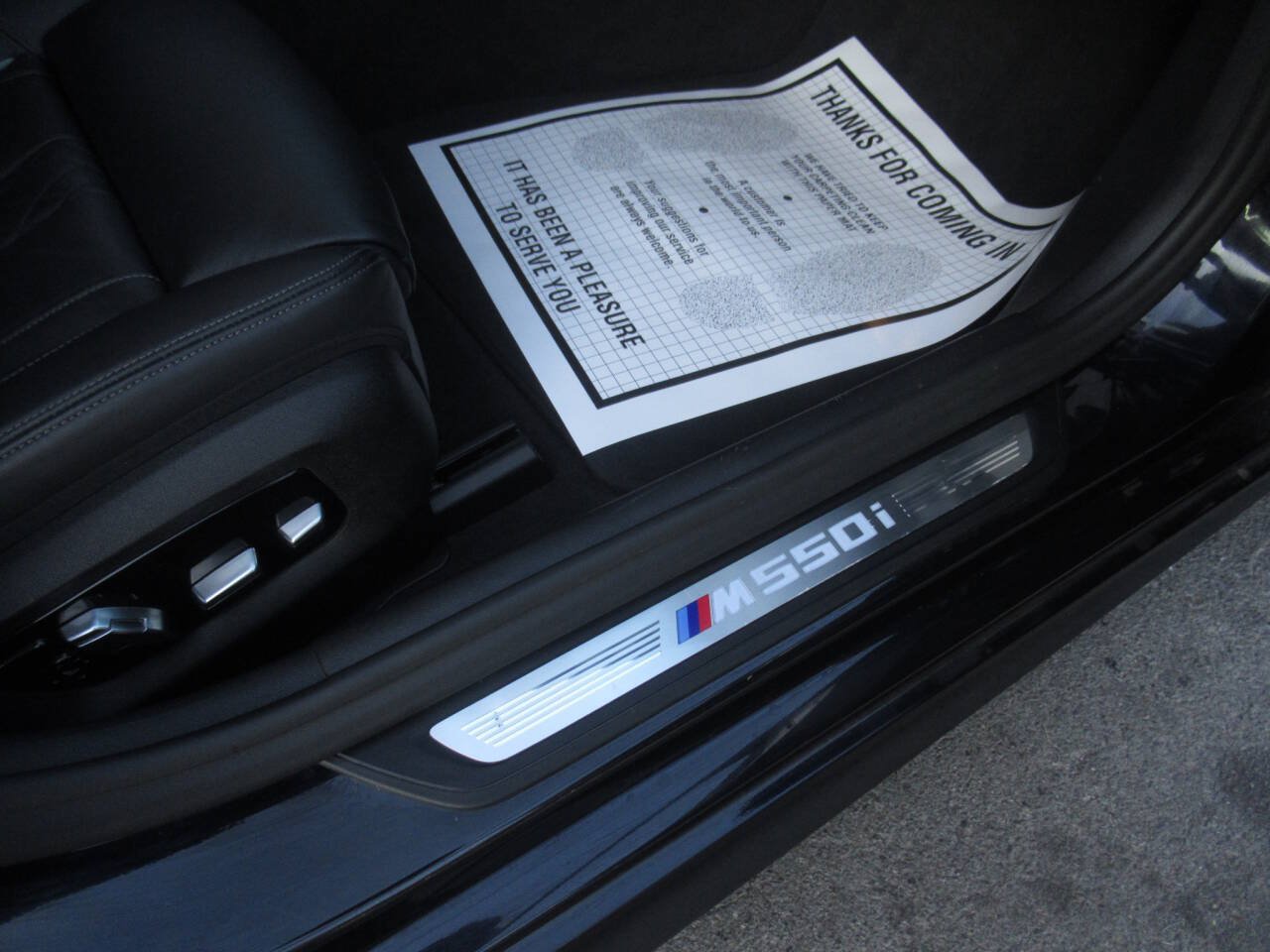 Used 2020 BMW M550i xDrive w/ Premium Package AWD/4WD image 7