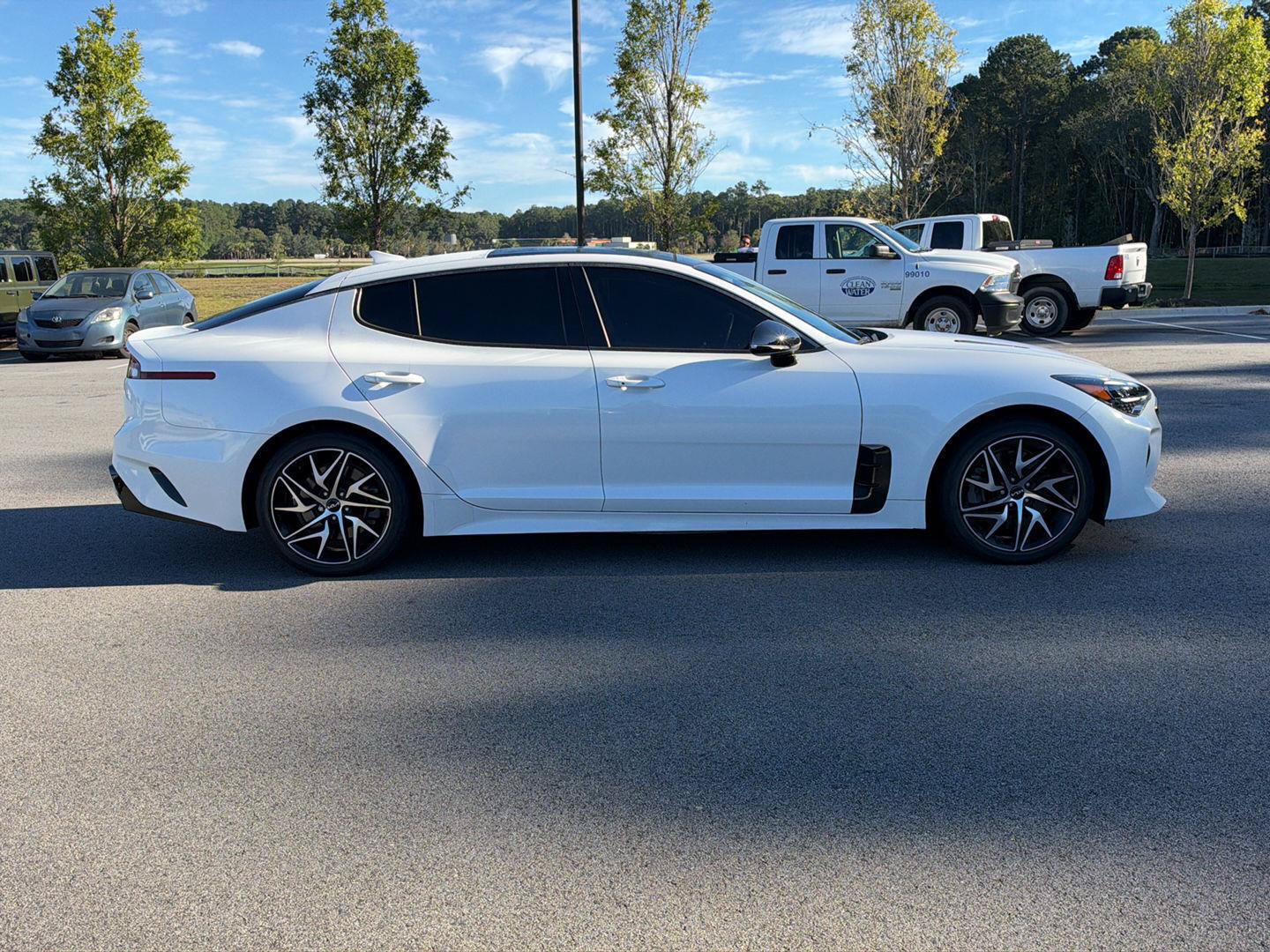 Used 2023 Kia Stinger GT-Line w/ Sun & Sound Package RWD image 8