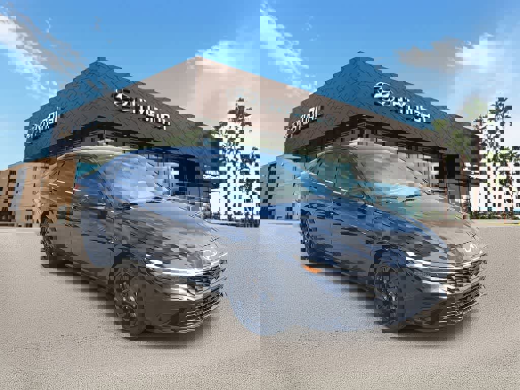 New 2026 Hyundai Elantra SEL Sport Premium image 4