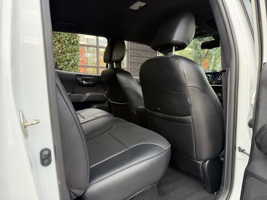 Used 2019 Toyota Tacoma TRD Off-Road image 36