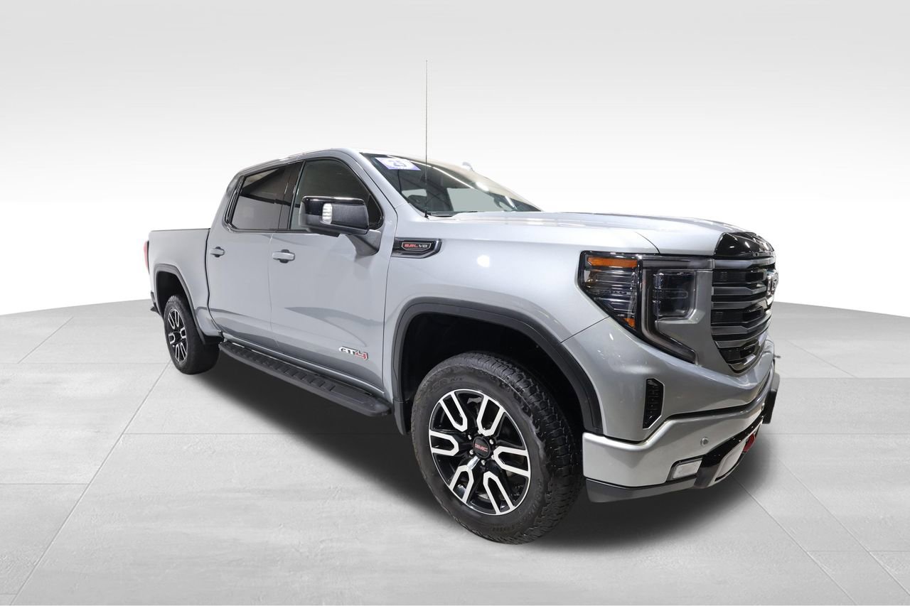 Used 2025 GMC Sierra 1500 AT4 w/ AT4 Premium Package AWD/4WD image 6