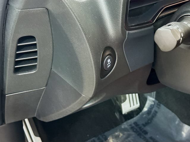 Used 2024 Nissan Z Performance w/ Floor Mat Package RWD image 10