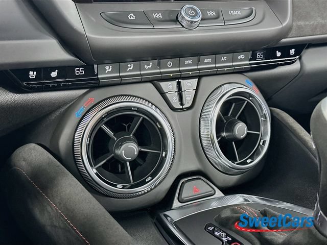 Used 2022 Chevrolet Camaro ZL1 RWD image 27