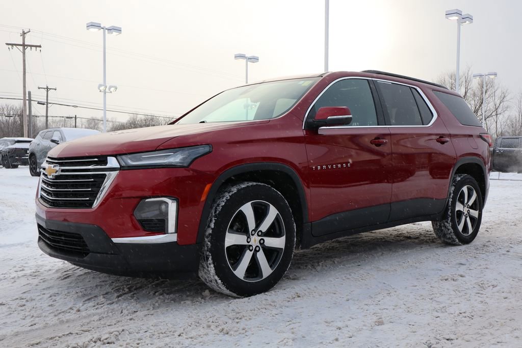 Used 2023 Chevrolet Traverse LT w/ LT Premium Package image 9