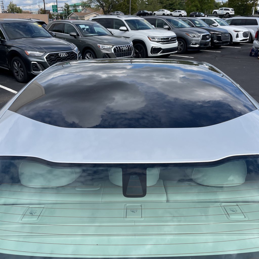 Used 2023 Lucid Air Touring image 9