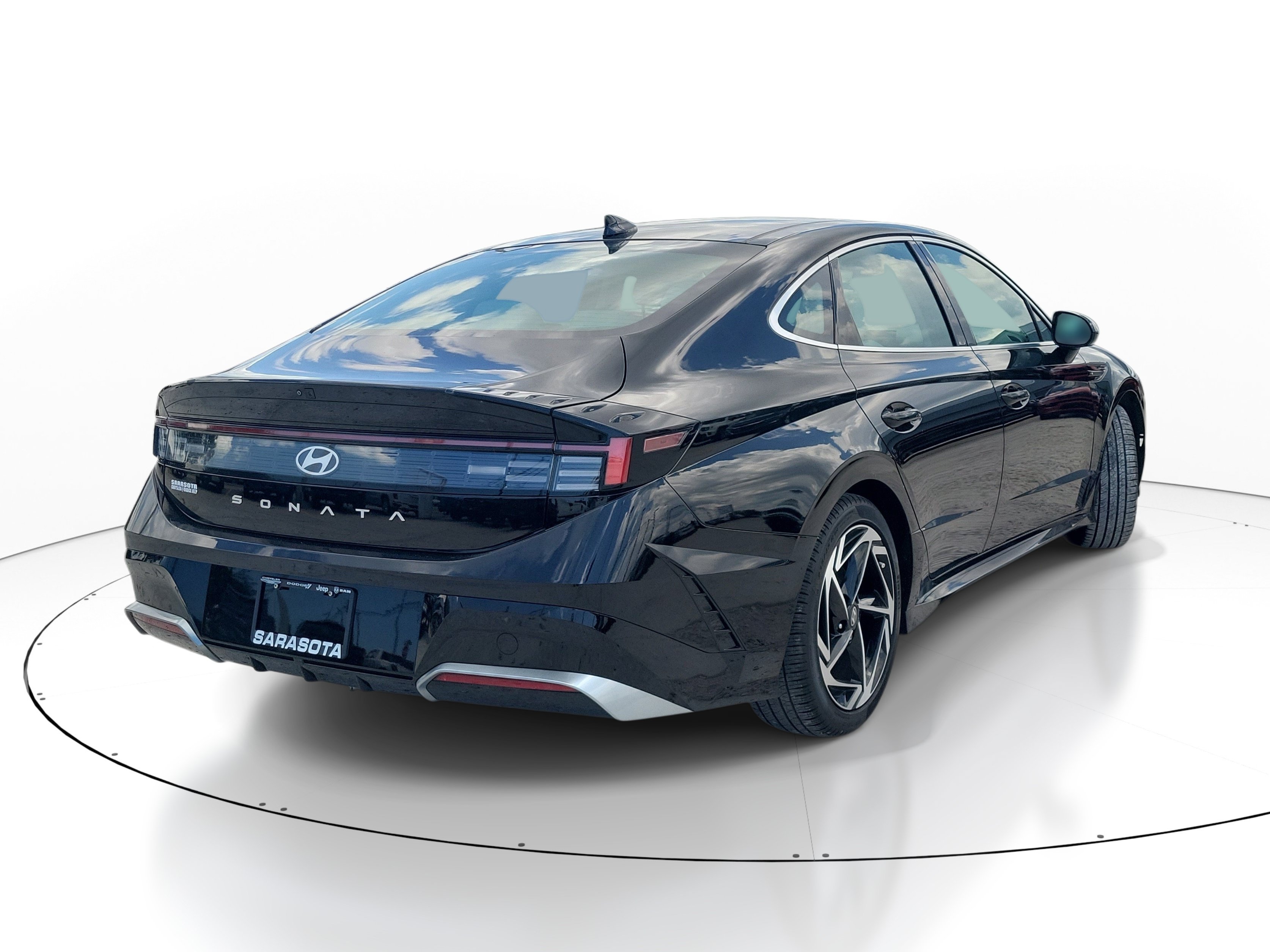 Used 2024 Hyundai Sonata SEL w/ Convenience Package FWD image 6