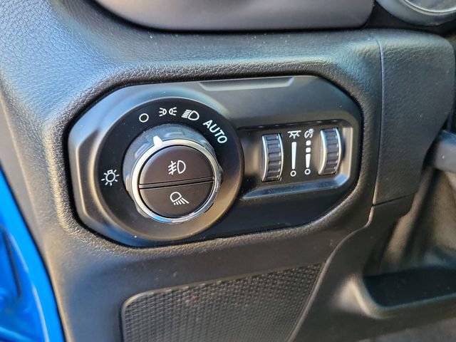 Used 2021 Jeep Gladiator Willys image 23