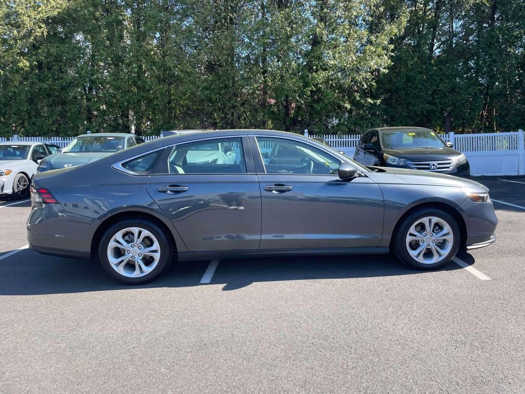 Certified 2025 Honda Accord LX image 4