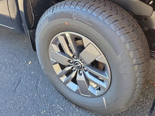 New 2026 Nissan Frontier SV w/ SV Convenience Package RWD image 7