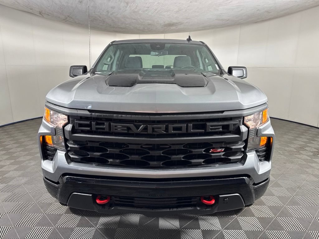 New 2026 Chevrolet Silverado 1500 Custom Trail Boss w/ LPO, Dark Essentials Package AWD/4WD image 3