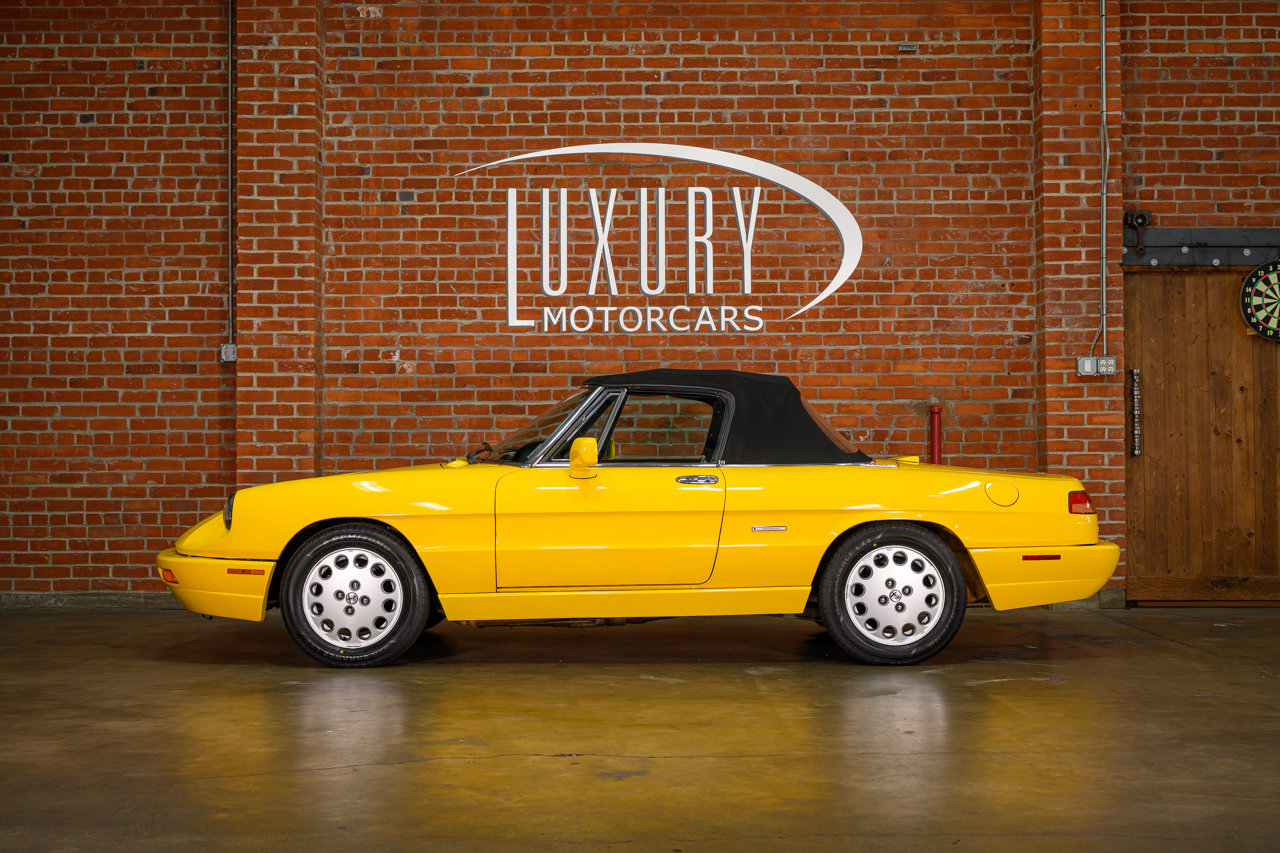 Used 1992 Alfa Romeo Spider Veloce image 2