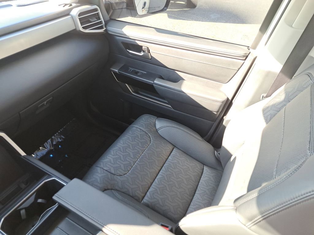 Used 2024 Toyota Tundra Limited image 12
