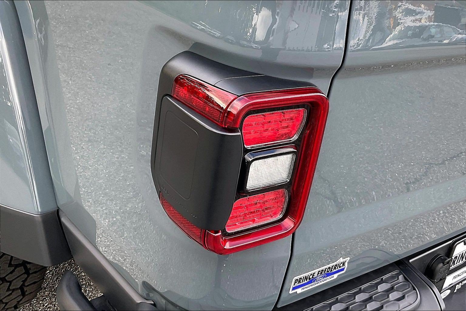 Used 2026 Jeep Gladiator Mojave AWD/4WD image 29