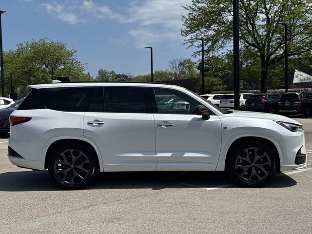 Certified 2025 Lexus TX 500h AWD image 4