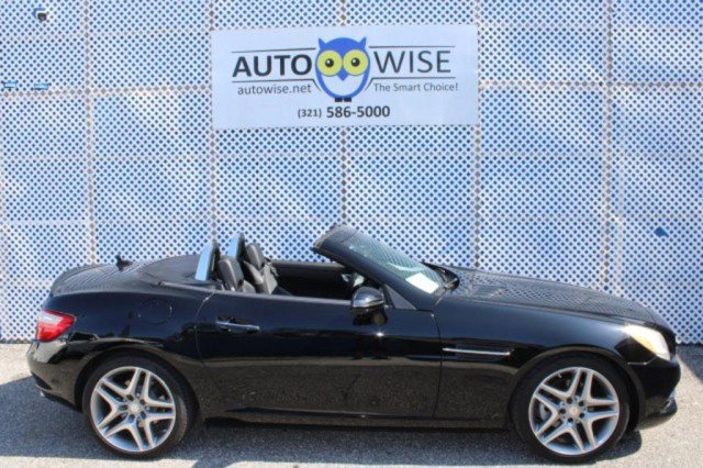 Used 2015 Mercedes-Benz SLK 250 w/ Premium Package image 8