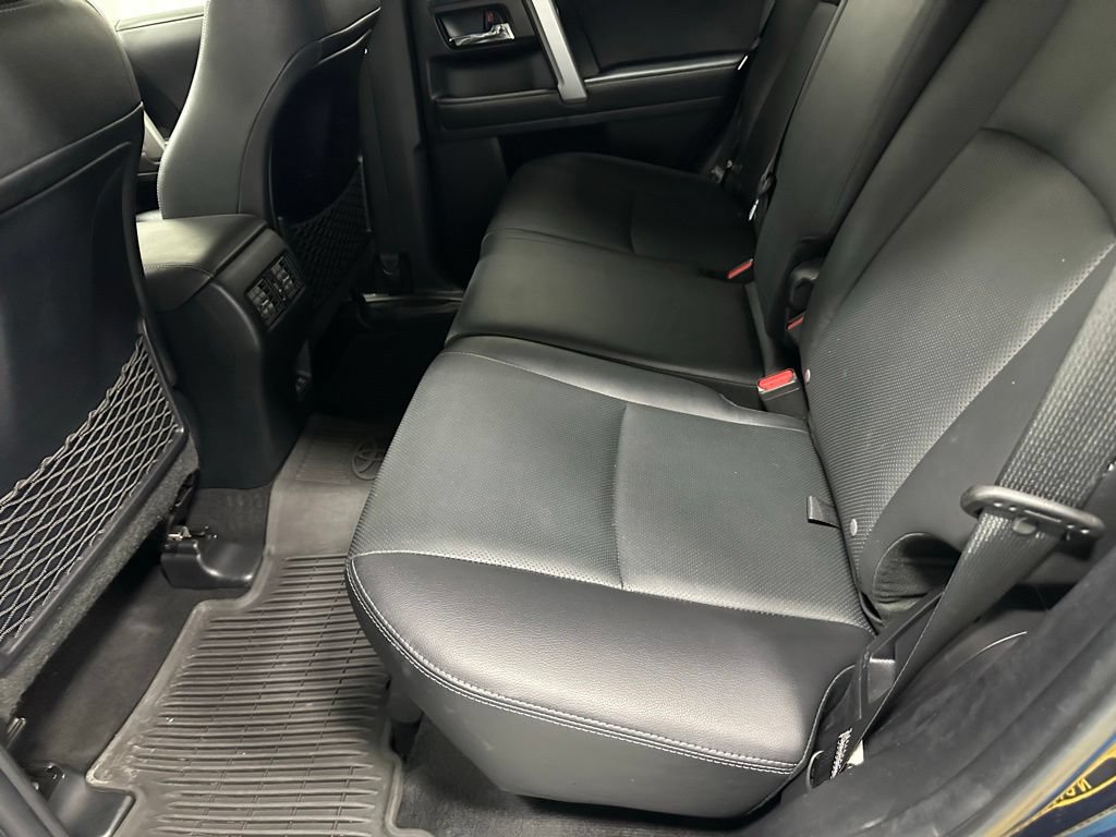 Used 2022 Toyota 4Runner Limited AWD/4WD image 41
