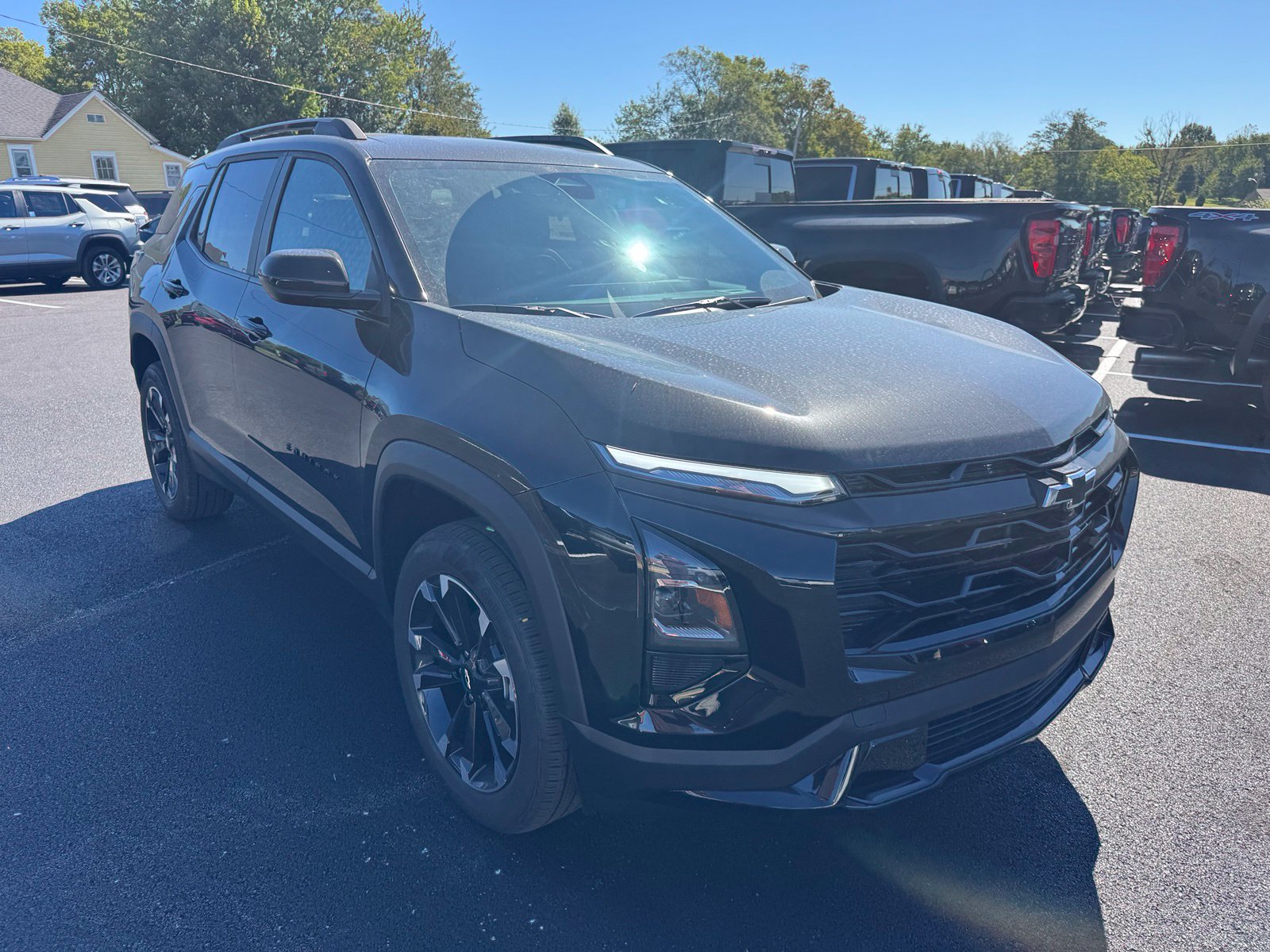 New 2027 Chevrolet Equinox RS w/ Convenience Package III AWD/4WD image 8