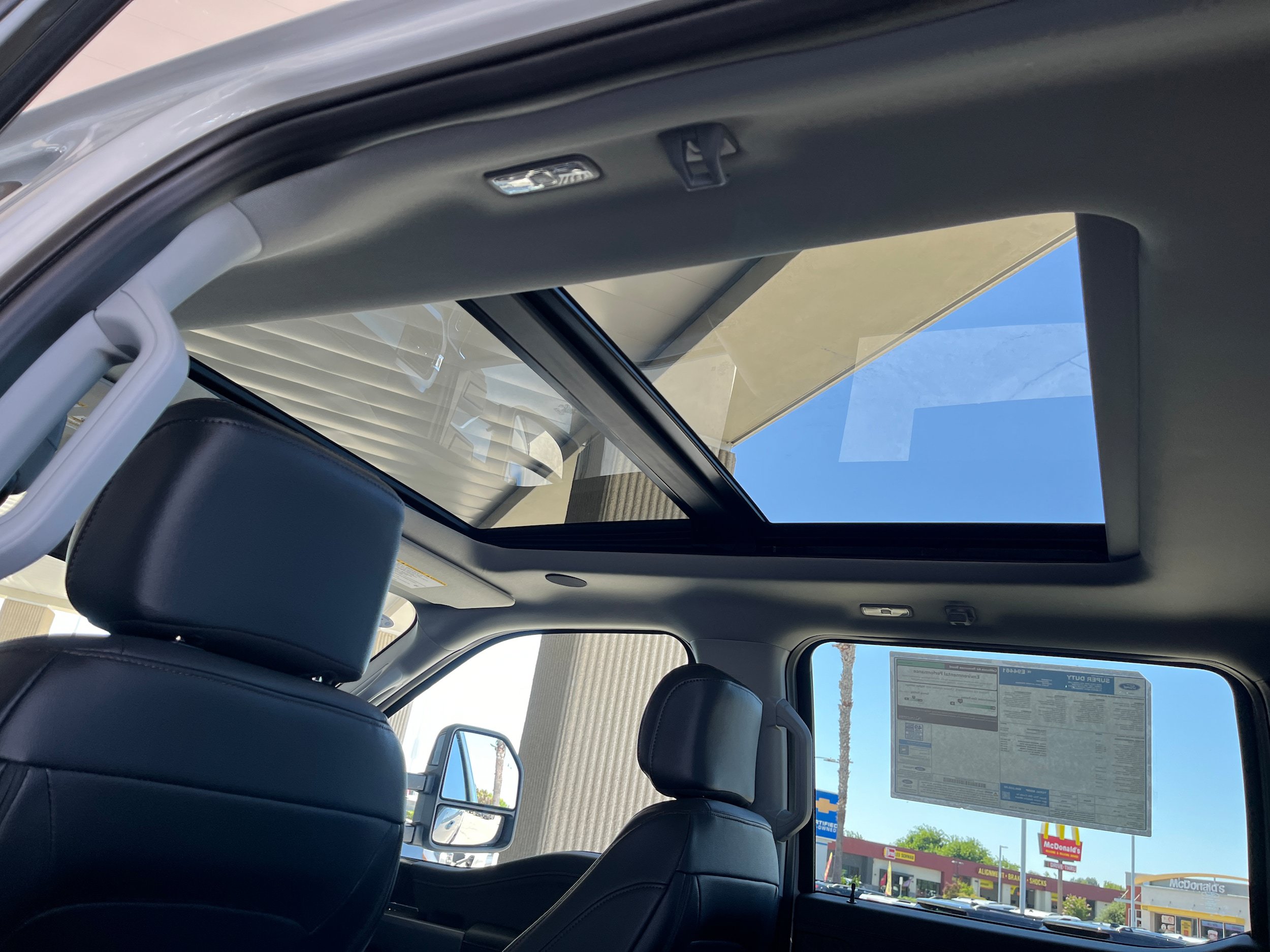 New 2026 Ford F250 Lariat w/ Tremor Off-Road Package AWD/4WD image 9