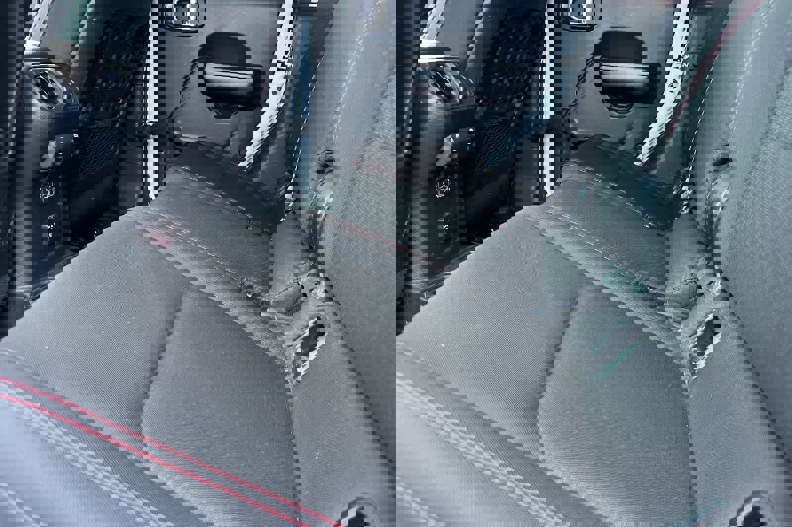 Used 2020 Jeep Gladiator Rubicon image 5