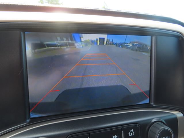 Used 2015 GMC Sierra 1500 Denali w/ Driver Alert Package AWD/4WD image 29