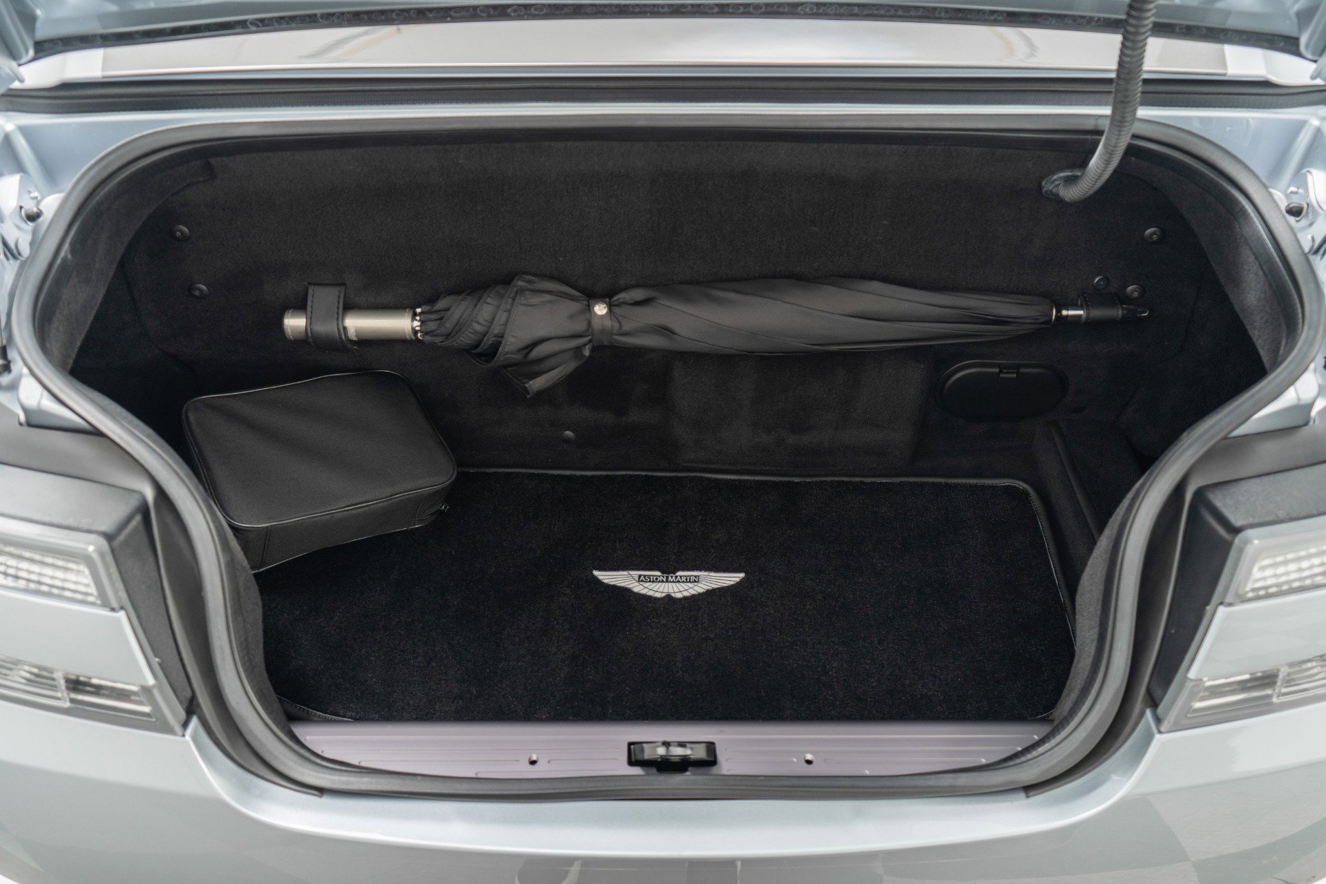 Used 2014 Aston Martin DB9 Volante image 19