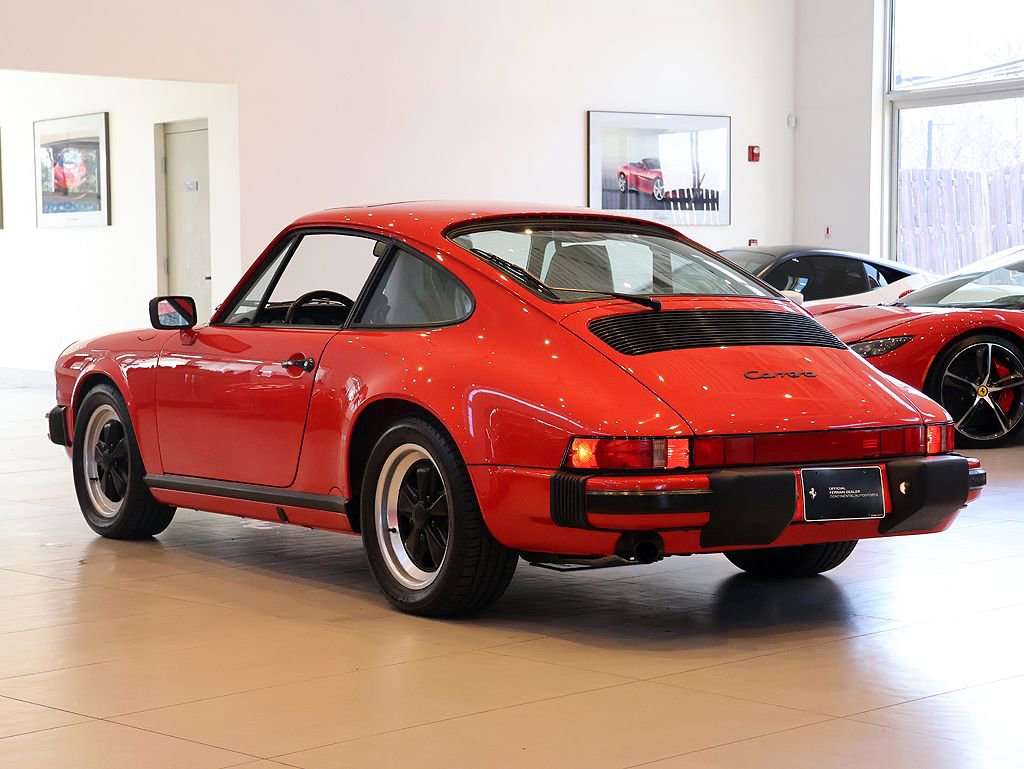 Used 1988 Porsche 911 Carrera image 2