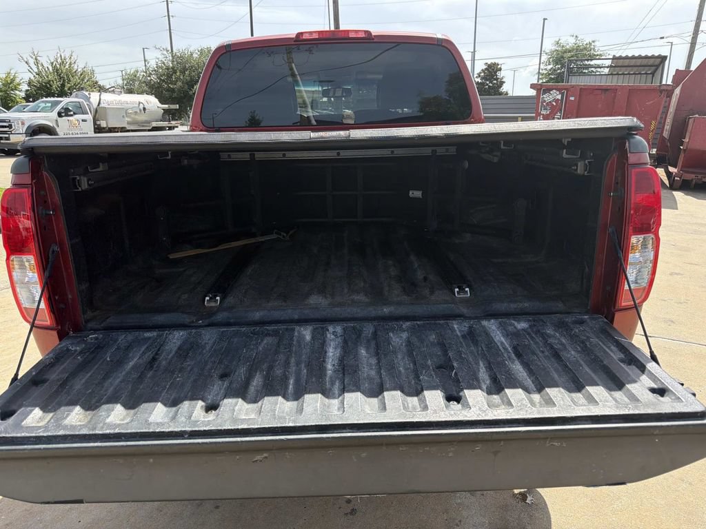 Used 2013 Nissan Frontier SL RWD image 9