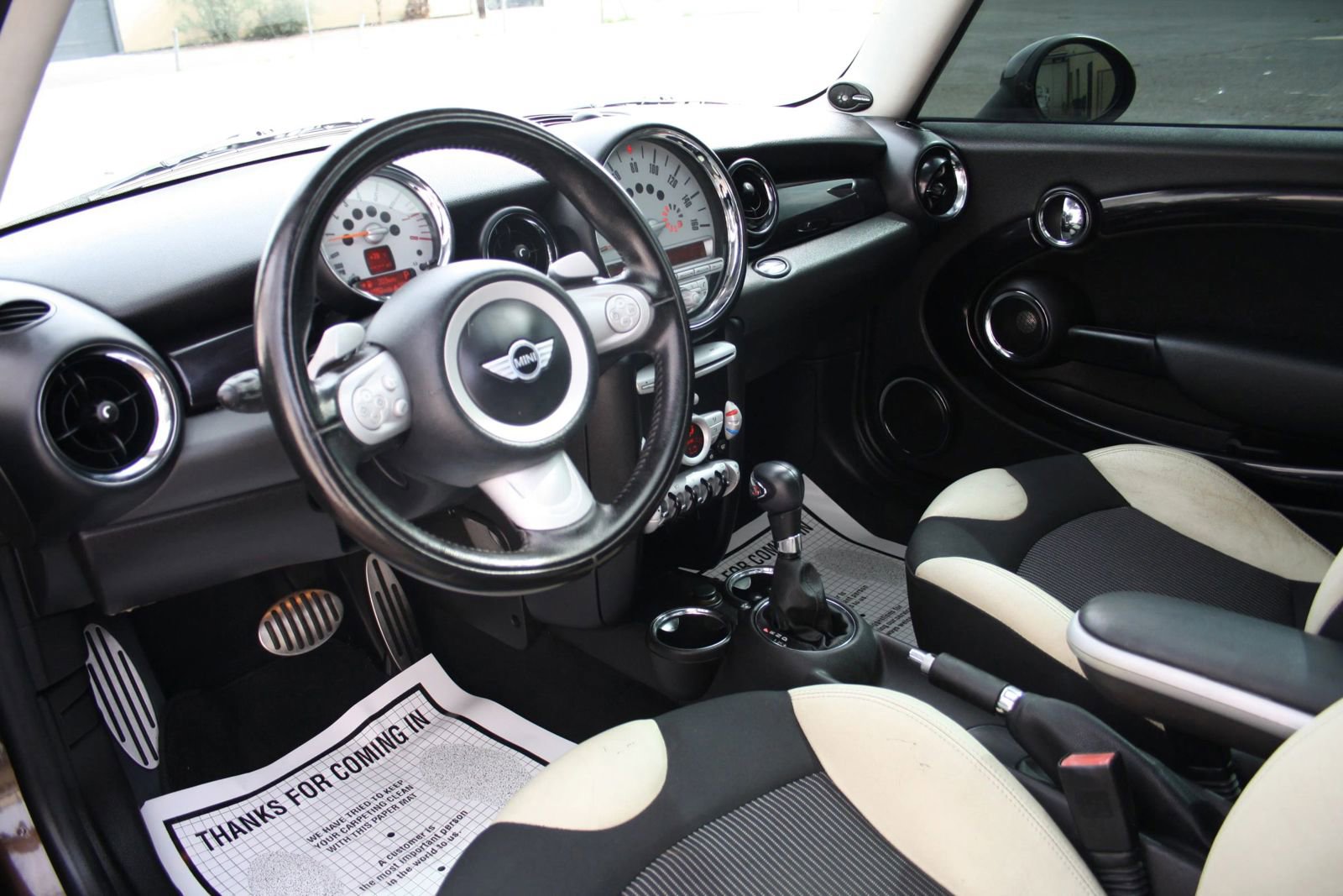 Used 2010 MINI Cooper Clubman S image 12