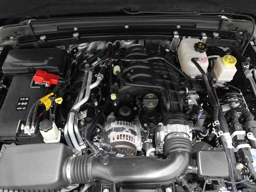 Used 2025 Jeep Gladiator Mojave w/ Convenience Group image 21