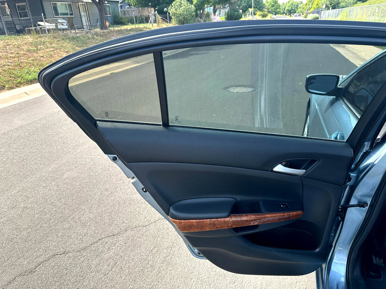 Used 2011 Honda Accord EX image 16