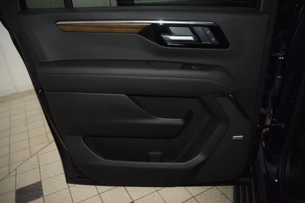 New 2026 Chevrolet Suburban High Country AWD/4WD image 46