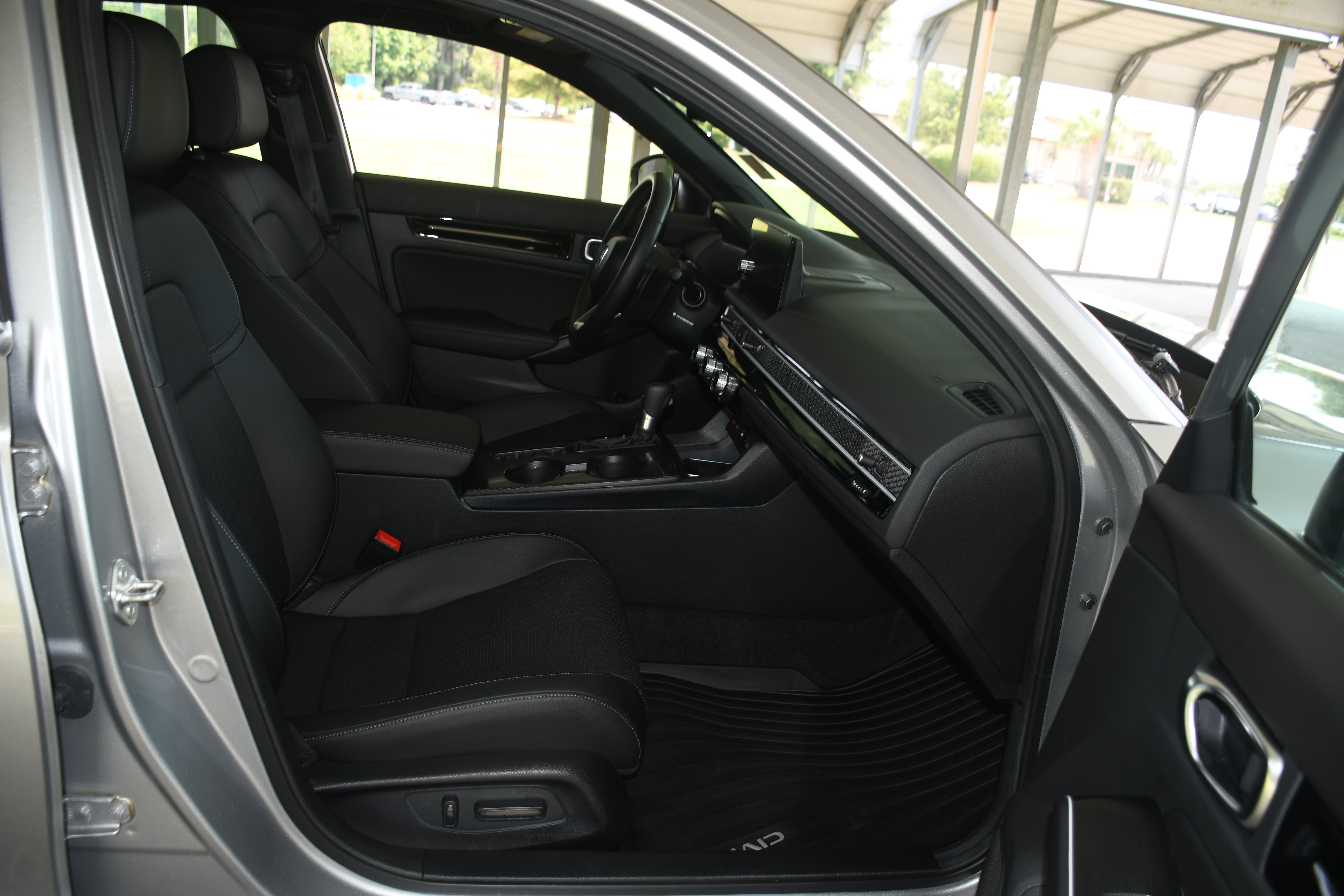 Certified 2025 Honda Civic Sport Touring image 21