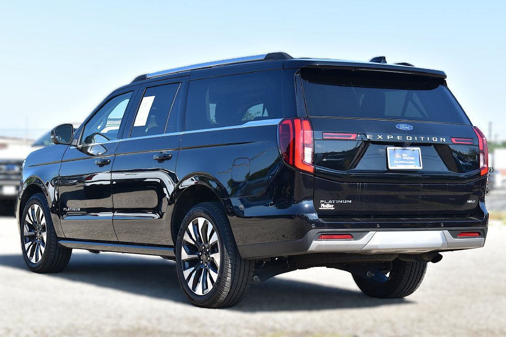 Used 2025 Ford Expedition Max Platinum w/ Driver's Package AWD/4WD image 9
