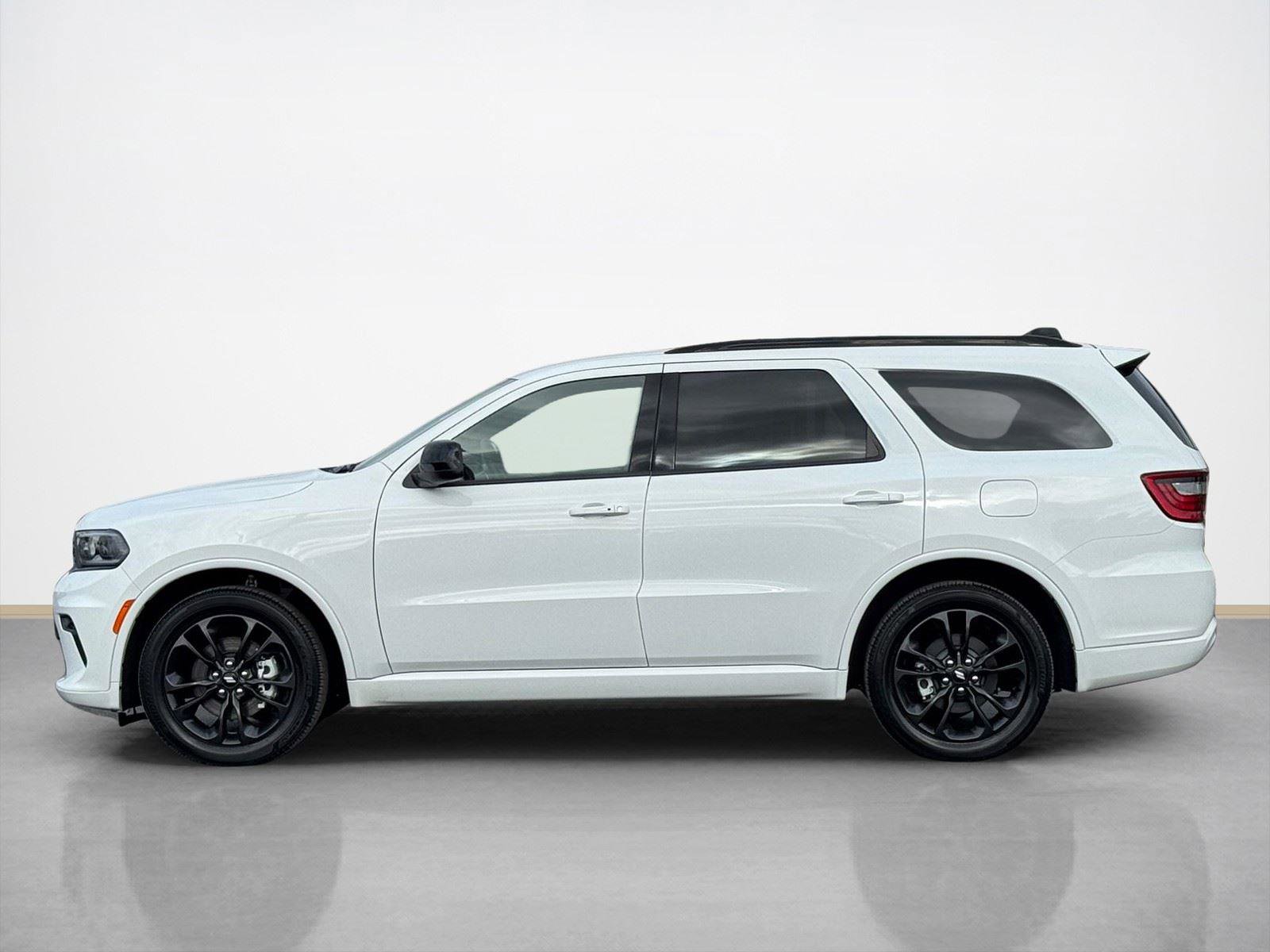 Used 2025 Dodge Durango GT w/ Blacktop Package image 4