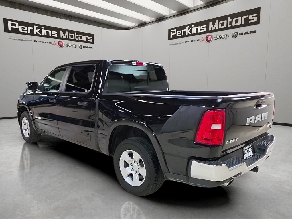 Certified 2025 RAM 1500 Big Horn AWD/4WD image 3