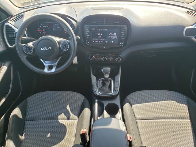 Certified 2022 Kia Soul LX FWD image 15