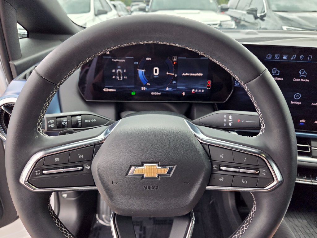 Certified 2024 Chevrolet Equinox EV LT FWD image 28