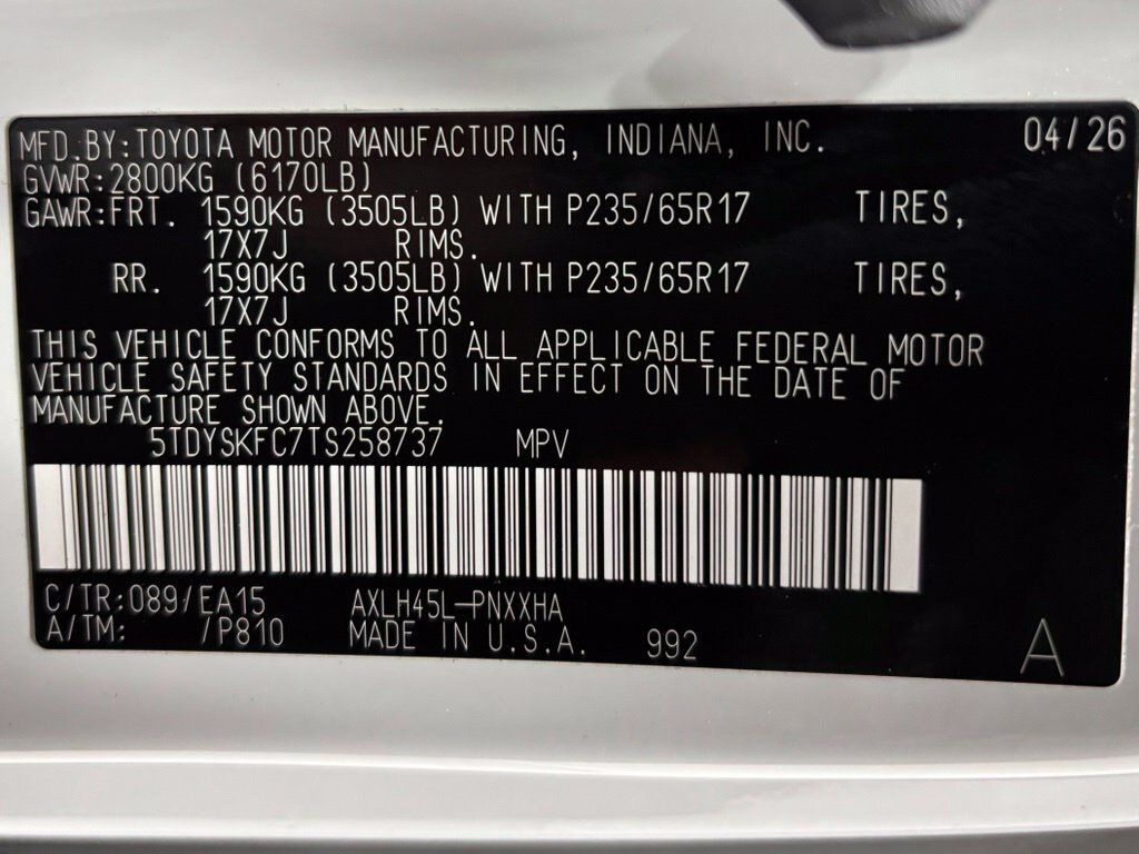 Used 2026 Toyota Sienna XLE AWD/4WD image 11