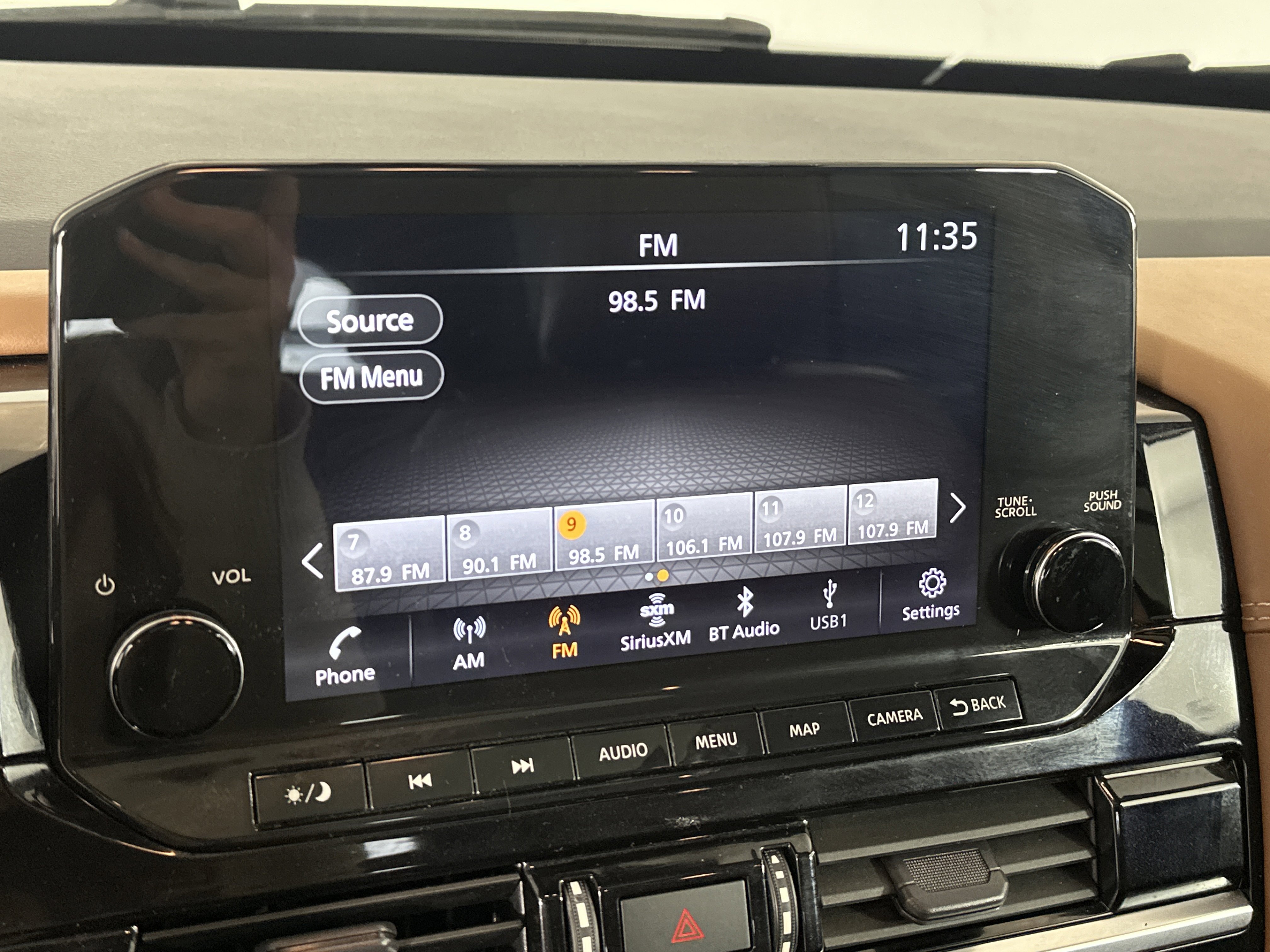 Used 2023 Nissan Pathfinder Platinum w/ Lighting Package (N93) image 20