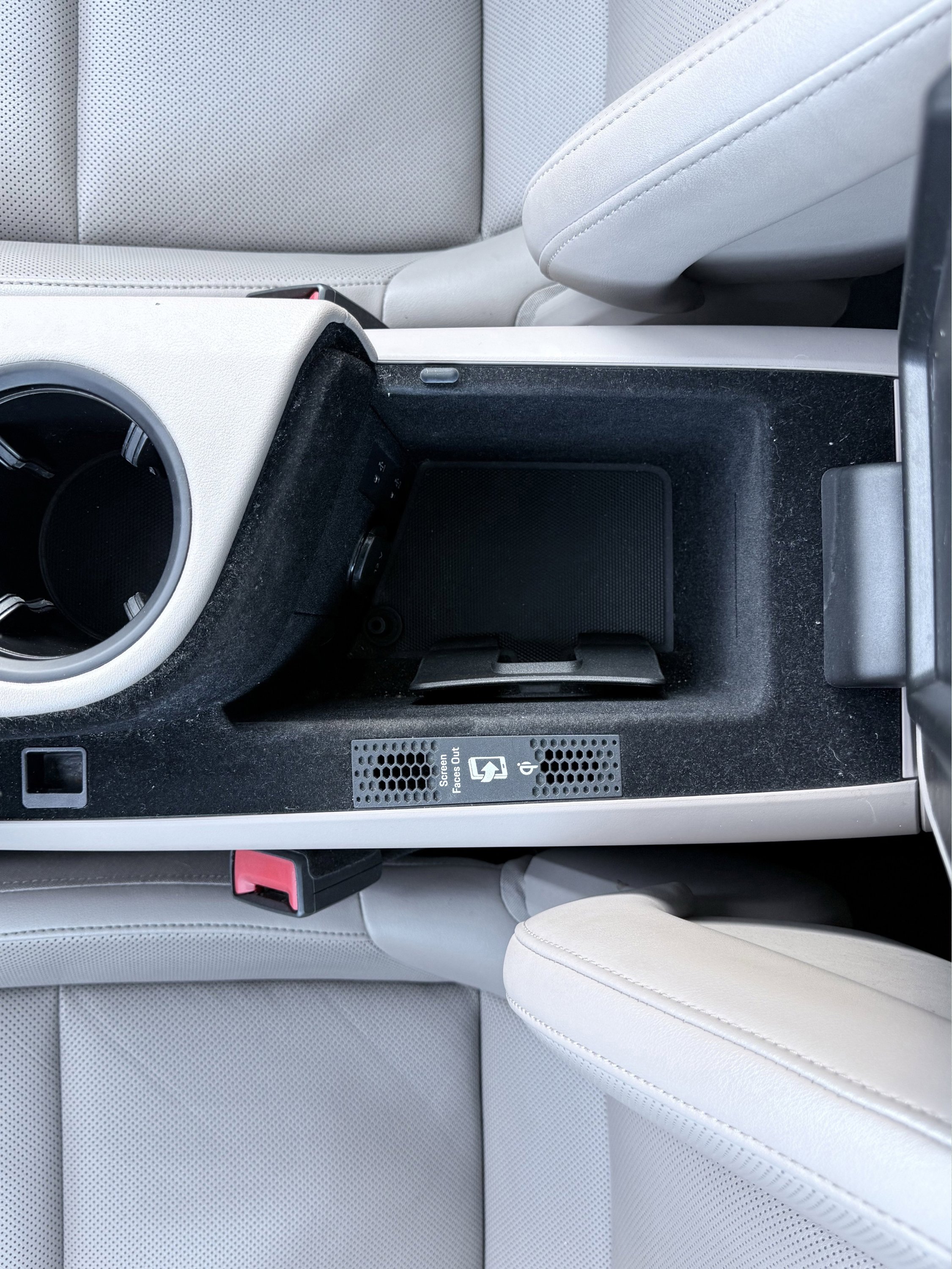 Used 2022 Porsche Taycan image 65