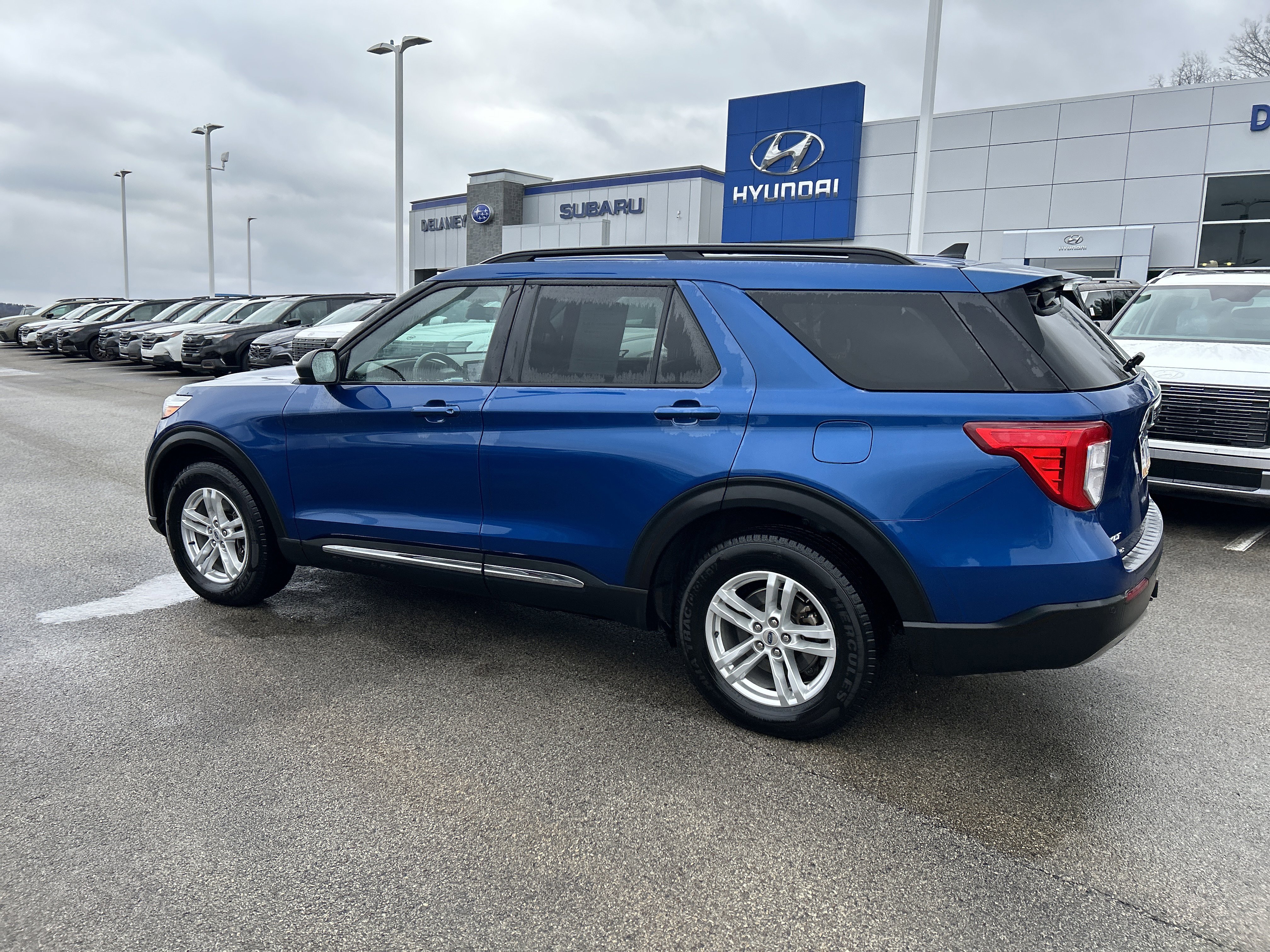 Used 2022 Ford Explorer XLT w/ Equipment Group 202A image 14