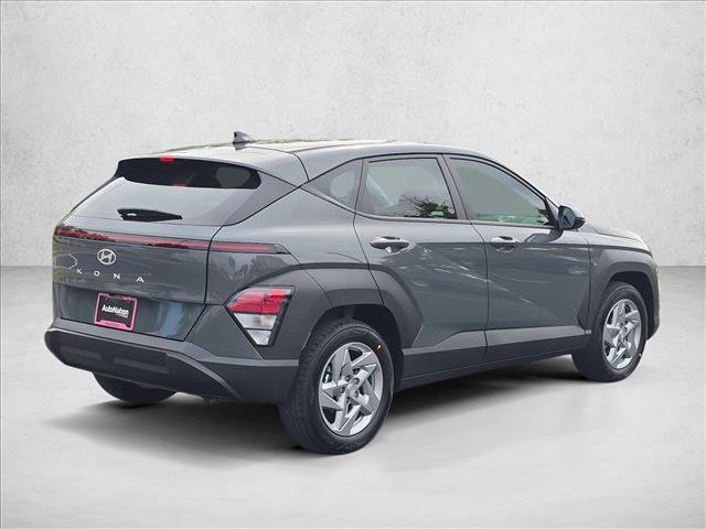 New 2027 Hyundai Kona SE FWD image 2